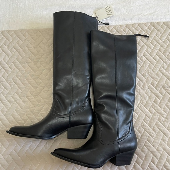 New with tags Zara boots size 38 - Picture 2 of 4